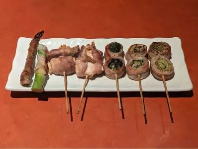 炭火野菜巻串と焼売 博多うずまき 北千住店