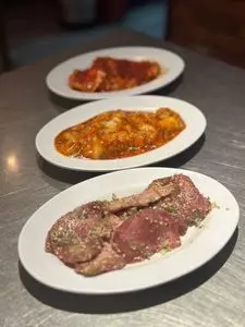 鶴橋の味 炭火焼ホルモン 友ちゃん 本店（トモチャン）