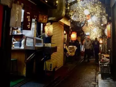 思い出横丁 焼き鳥居酒屋 鳥園