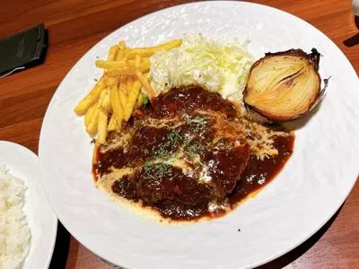ワイン食堂 旅する子ブタ 渋谷ヒカリエ店