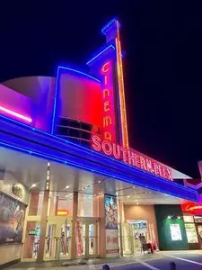 イオン 南風原店