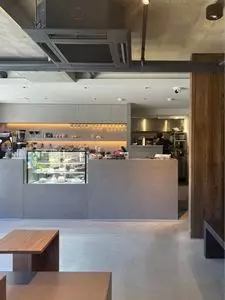 Three HORSES KYOTO（スリー ホースィズ キョウト）