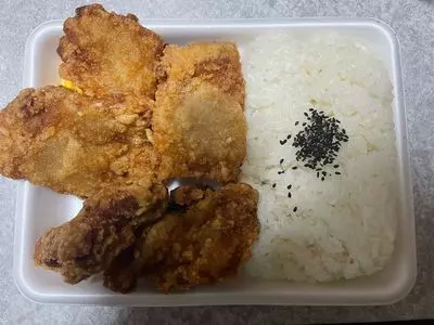 横浜まるざ唐揚げ工房 浜から