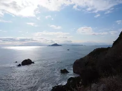 日出の石門