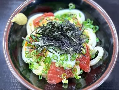 手打うどん 三徳（さんとく）