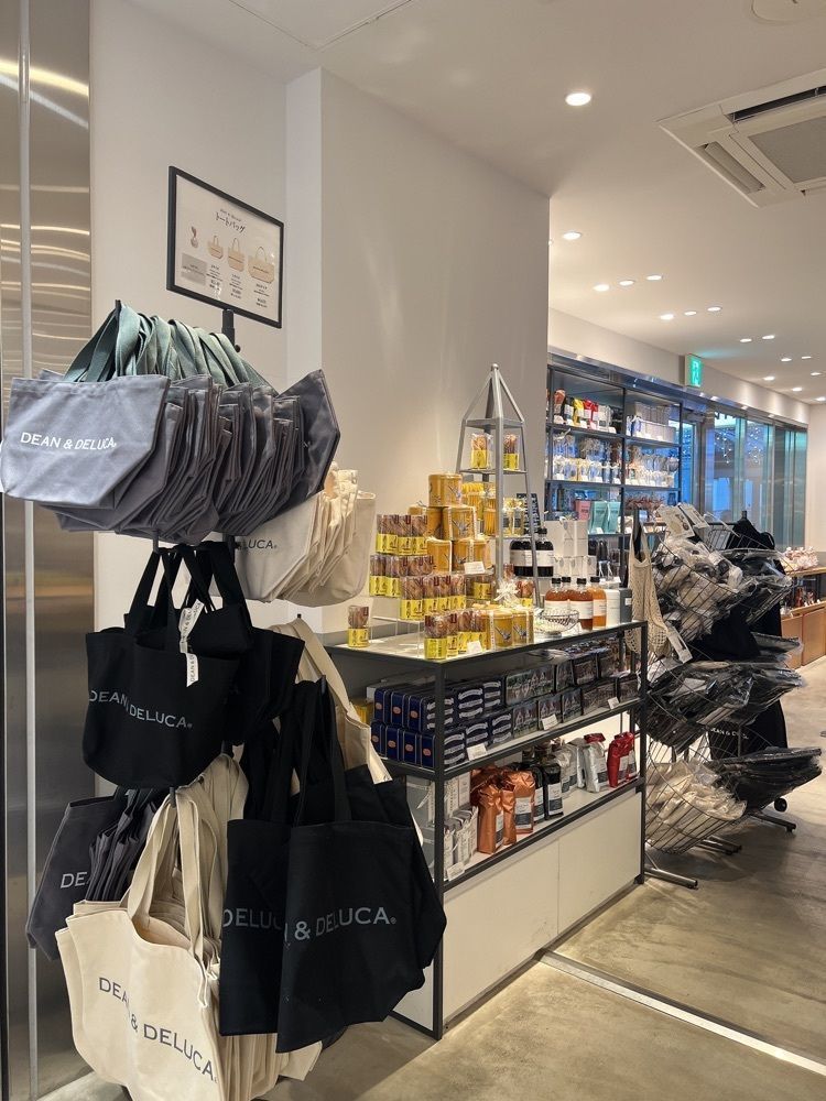 __whtri98さんが投稿したディーン＆デルーカ カフェ ODAKYU 湘南 GATE店（DEAN＆DELUCA CAFE）に関する口コミの画像