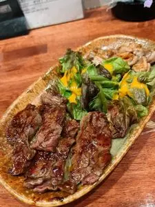 ホルモン焼きおかだ