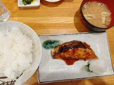 ふじや食堂（ふじやしょくどう）