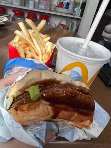 マクドナルド 飯泉店