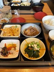 やよい軒生駒店