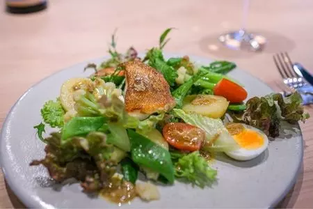 Restaurant Dix-neuf（レストラン ディズヌフ）
