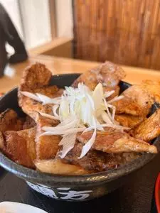 親方豚丼