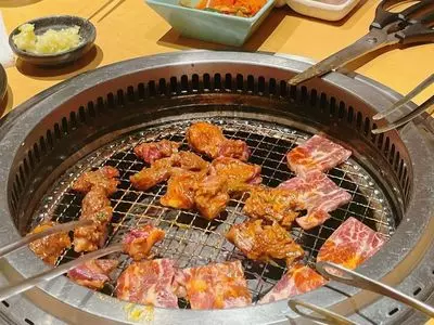 焼肉きんぐ 三島店