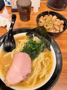 百麺 世田谷店（ぱいめん）
