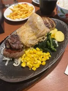 デニーズ 新宿中央公園店‎