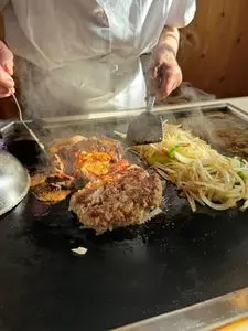 ステーキハウス鉄板焼 不二（ステーキハウステッパンヤキ・フジ）