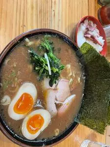 秋葉原ラーメン わいず（【旧店名】麺舎 十紋字）