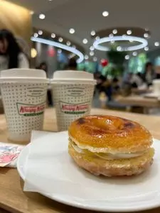 クリスピー・クリーム・ドーナツ 東京国際フォーラム店（Krispy Kreme Doughnuts）