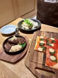 カルニセリア
