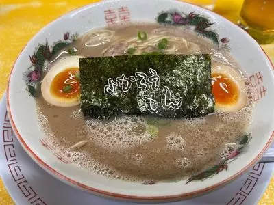 とんこつラーメン よかろうもん