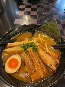 麺屋 白虎（めんや びゃっこ）