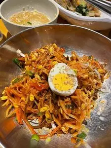 ヤクヤク食堂 （YAKUYAKU食堂）