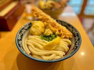 梅田 釜たけうどん