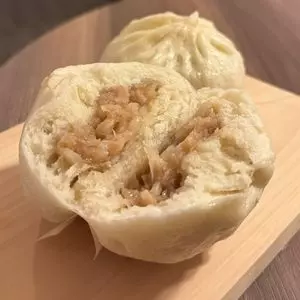 551蓬莱 草津近鉄店（ゴーゴーイチホウライ）