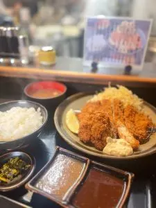 とん亭