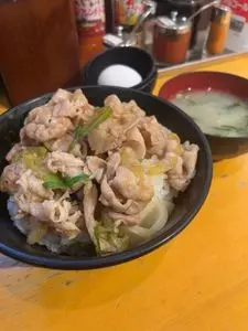 伝説のすた丼屋 町田店
