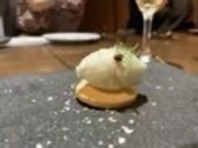 PATISSERIE TOOTH TOOTH 本店（パティスリートゥーストゥース）