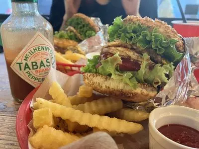 ジャックスピザアンドバーガーズ（jack's pizza and burgers）