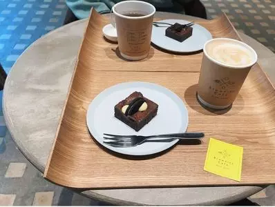 ブラウニーズカフェ（Brownies Cafe）