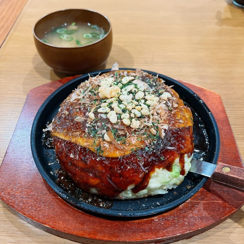 ヤジメシ　ボリューム満点東京グルメさんが投稿した鉄板お好み焼き処 黒。に関する口コミの画像