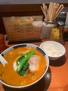 支那麺 はしご 本店（橋悟）