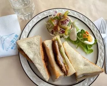 レストラン冨士屋