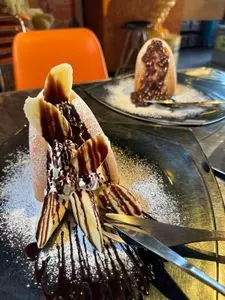 CAFE RESTAURANT GARAGE（カフェレストラン ガレージ）