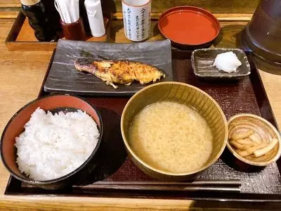 越後屋八十吉（エチゴヤヤソキチ）