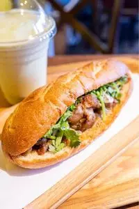 バインミー シンチャオ 浅草支店（BANH MI XIN CHAO）