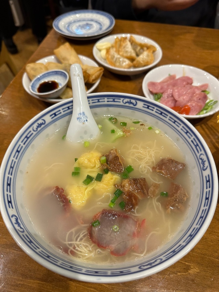 香港麺 新記 三宿本店（シンキ）