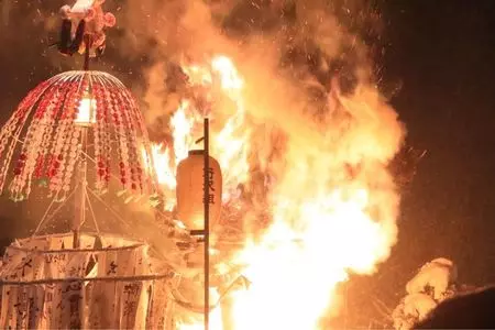 野沢温泉道祖神祭り