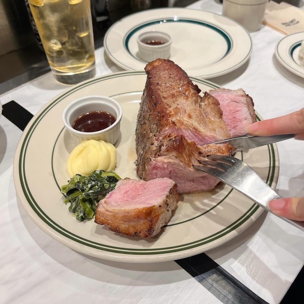 食べ太郎🍽️ 東京･横浜グルメ📍さんが投稿したマロリーポークステーキ 横浜店（MALLORY PORK STEAK）に関する口コミの画像