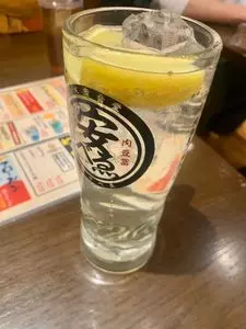 肉豆冨とレモンサワー 大衆食堂 安べゑ アスティ三島サウス店