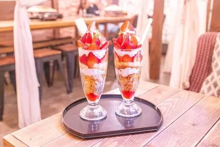 CAFE&BAR NOOON 八王子駅店（【旧店名】パフェとかき氷 CAFE NOOON）