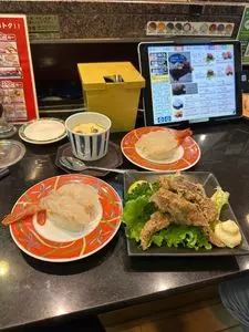 グルメ廻転寿司 　まぐろ問屋　めぐみ水産 戸田公園店（ぐるめかいてんずしまぐろどんやめぐみすいさん）