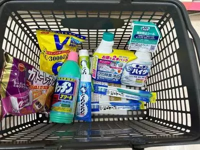ウエルシア 足立加平店