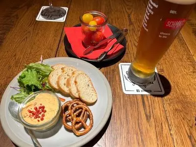 シュマッツ ルミネ池袋（SCHMATZ）