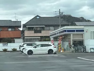 ローソン 伊豆の国江間店