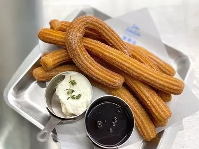 111 CHURROS（イチイチイチ チュロス）