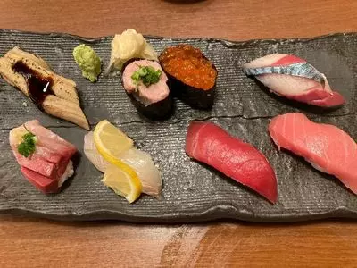 博多海鮮 さかな市場（ハカタカイセンサカナイチバ）